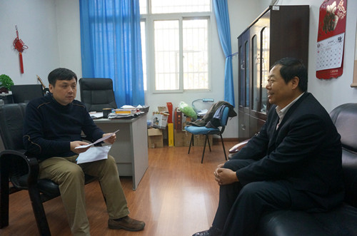 宋西德书记会见华中科技大学计算机成人社区
副书记郑强 宋西德书记会见华中科技大学计算机成人社区
副书记郑强